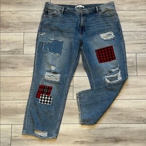 KanCan patchwork boyfriend fit jeans size 32